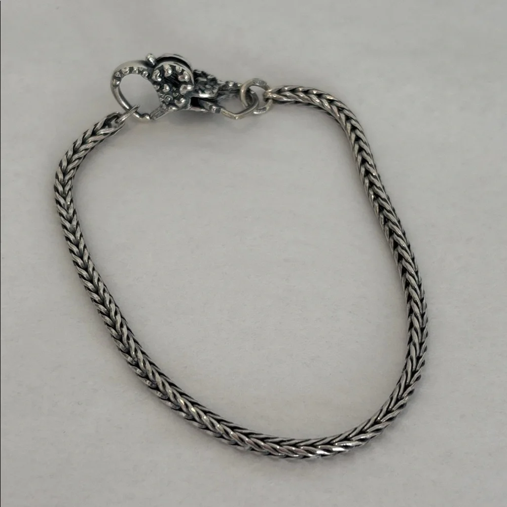 TROLLBEADS sterling silver bracelet with catching hearts lace lock clasp - Picture 11 of 17